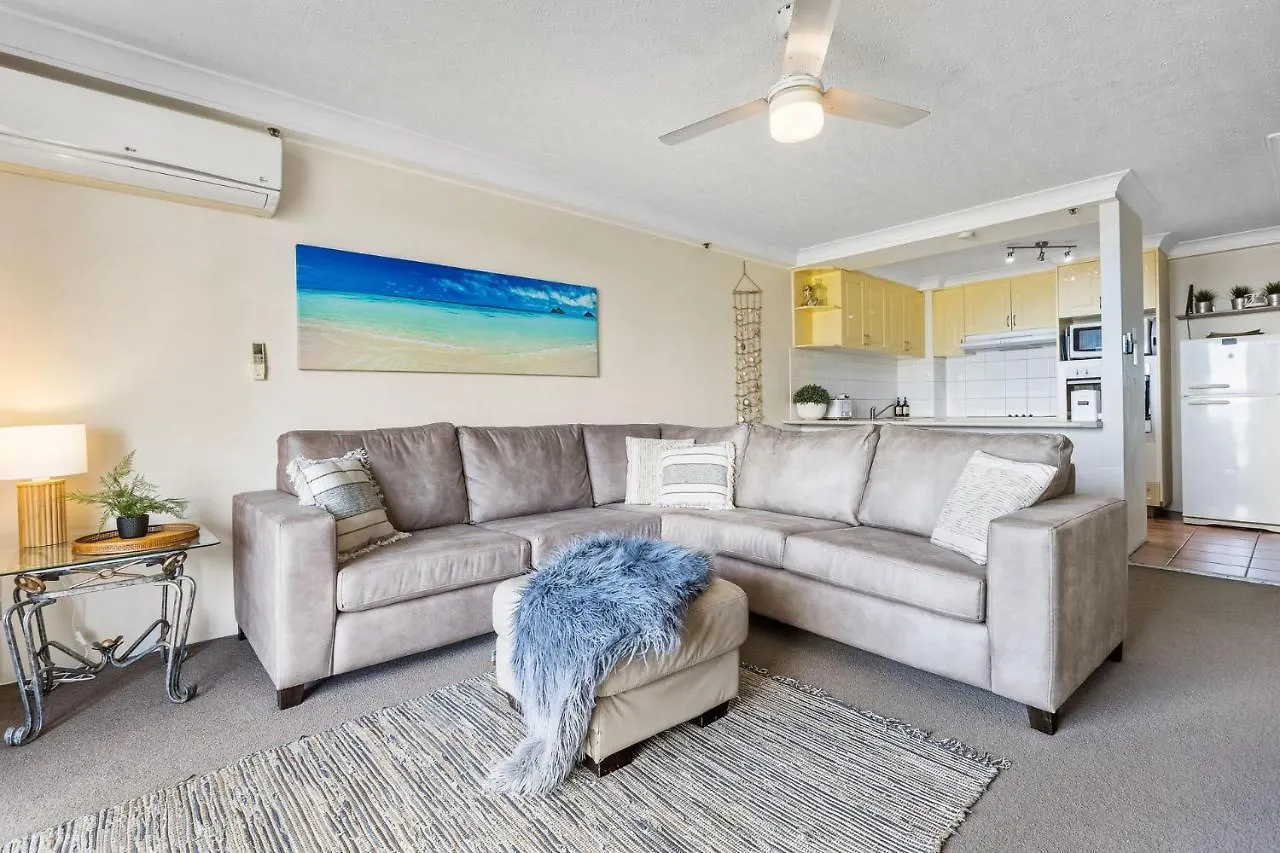 Ocean Breeze At Palm Beach Gold Coast Apartment
