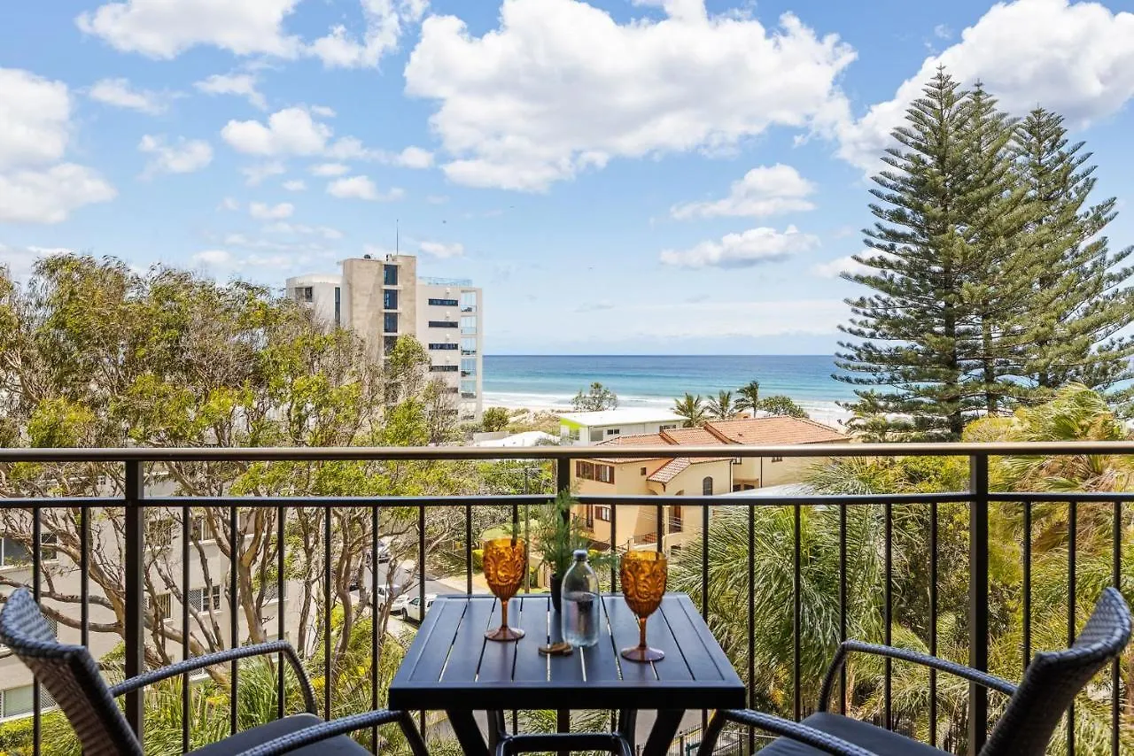 Ocean Breeze At Palm Beach Gold Coast Appartement