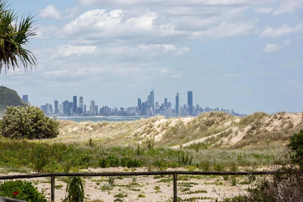 Ocean Breeze At Palm Beach Gold Coast Australië