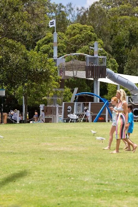 Ocean Breeze At Palm Beach Gold Coast 0*,